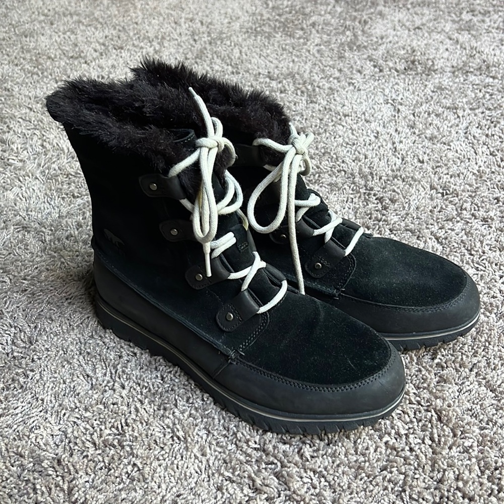 Sorel Cozy Joan Waterproof boots, black, size 12. Womens